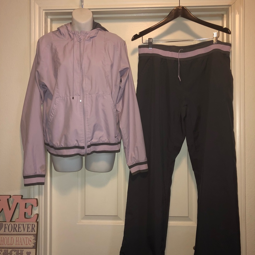 ⚠️Price Updated 5/5⚠️2pc NIKE Warm Up